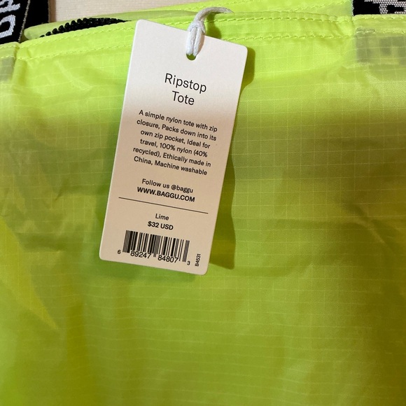 Baggu Ripstop tote in lime 🍋🟩 - Picture 6 of 7
